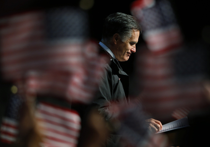 Mitt Rommney Campaigns for the Presidency