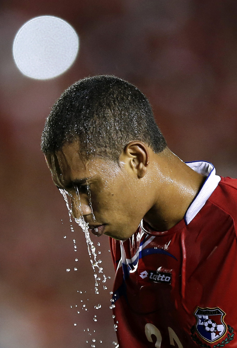 Panama City, Panama; Panama's Rolando Escobar cools off during the second half of their 3-2 loss to the United States at Estadio Rommel Fernandez.